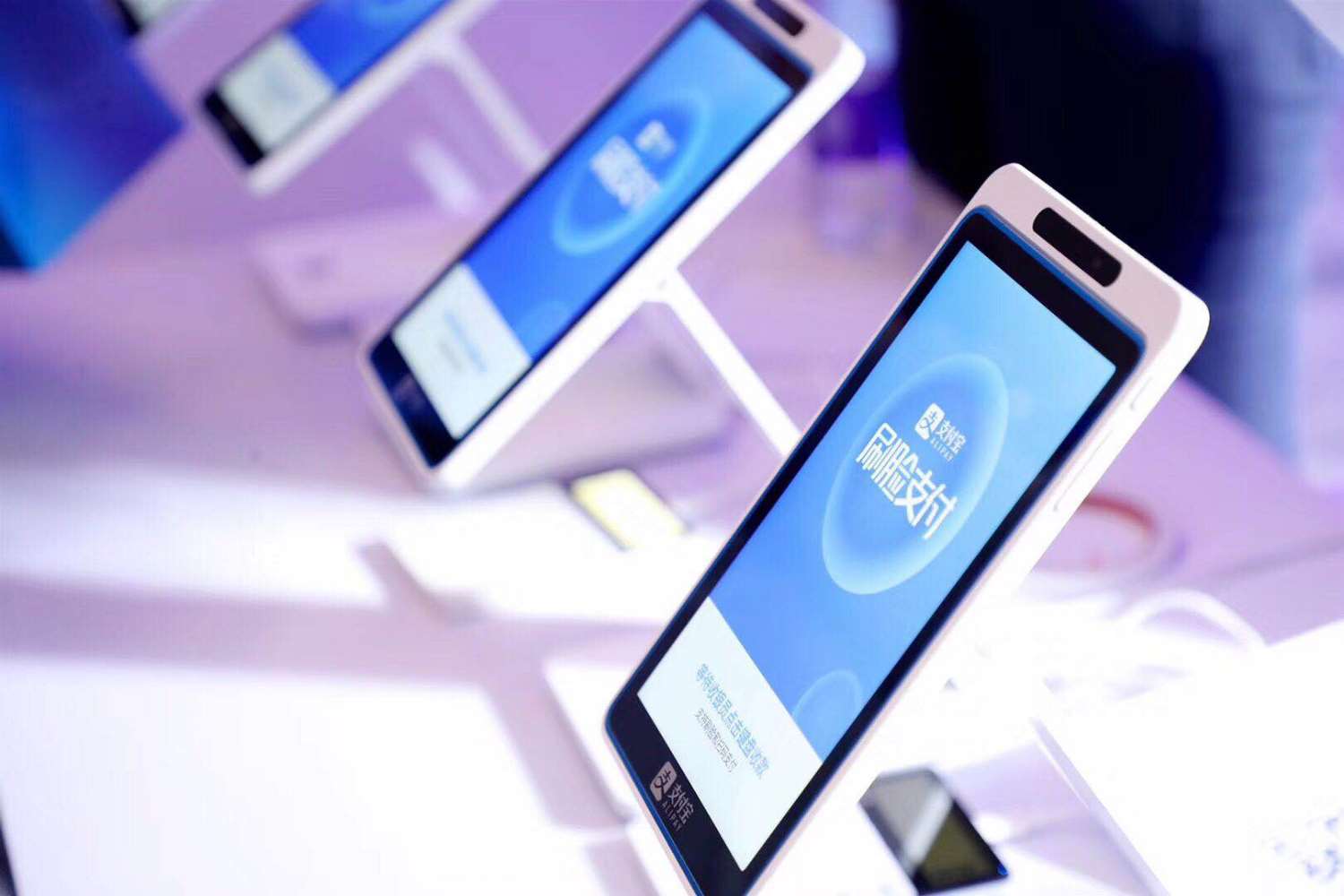 解析刷臉“蜻蜓”二代刷臉設(shè)備，讓你更好做刷臉支付代理